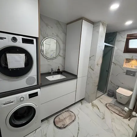 With Pool Close To Alacati * Reisdere